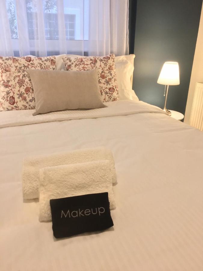 Elegant Glyfada Apartment-Private Garden-Near Metro アテネ エクステリア 写真