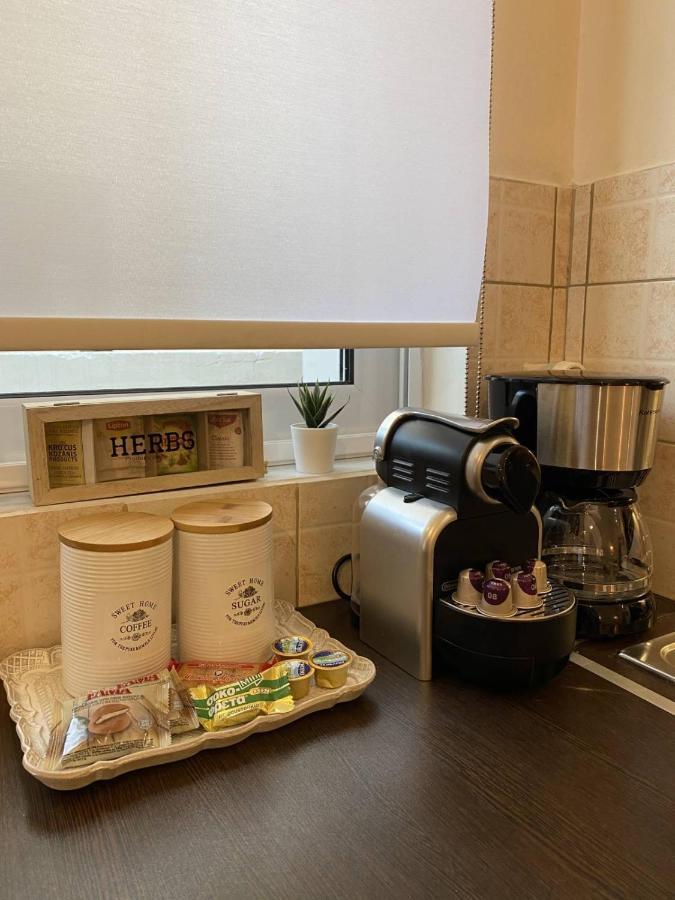 Elegant Glyfada Apartment-Private Garden-Near Metro アテネ エクステリア 写真