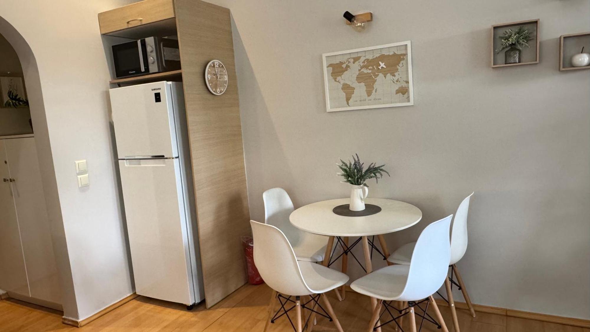 Elegant Glyfada Apartment-Private Garden-Near Metro アテネ エクステリア 写真