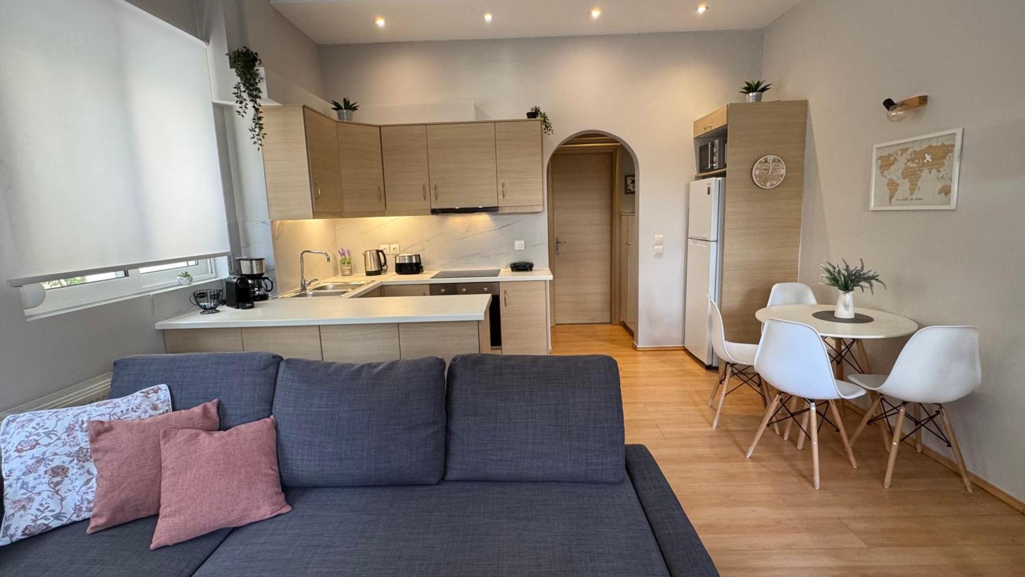 Elegant Glyfada Apartment-Private Garden-Near Metro アテネ エクステリア 写真